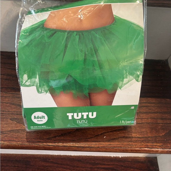Green Tutu Skirt for Adults - Picture 1 of 2